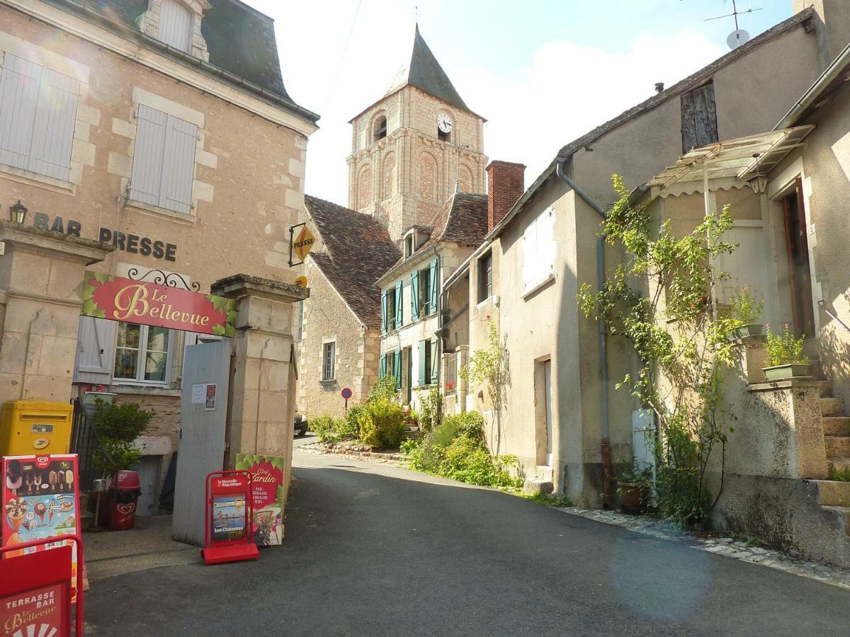 Bed and Breakfast Montenaut Angles-sur-lʼAnglin Exterior foto