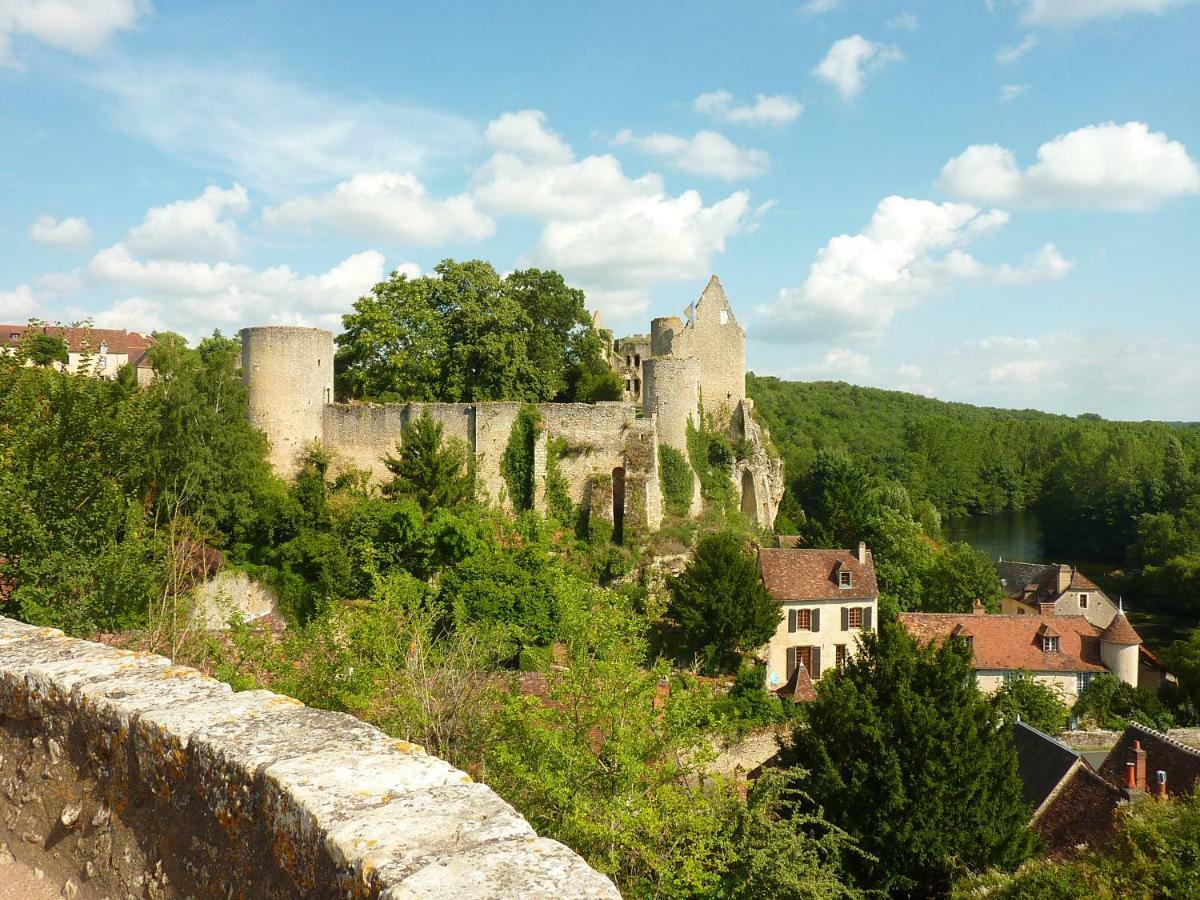 Bed and Breakfast Montenaut Angles-sur-lʼAnglin Exterior foto