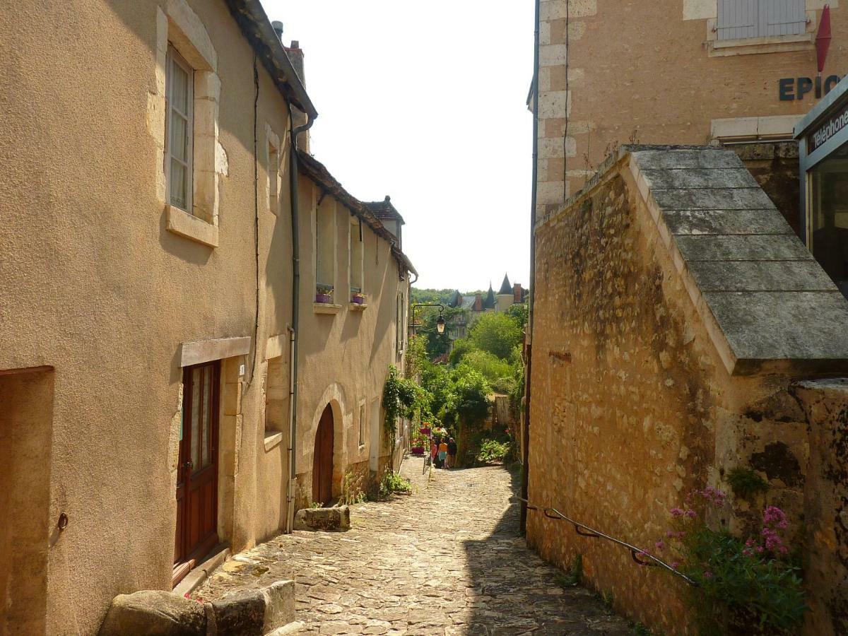 Bed and Breakfast Montenaut Angles-sur-lʼAnglin Exterior foto